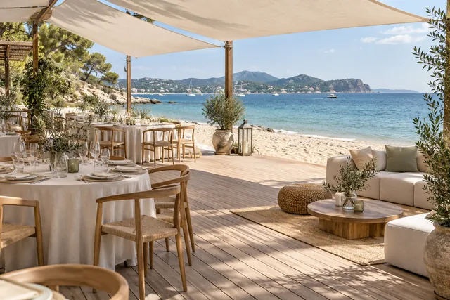 Illustration IA d&rsquo;ambiance : r&eacute;ception sur une plage de la Riviera &mdash; ne repr&eacute;sente pas le lieu r&eacute;el.