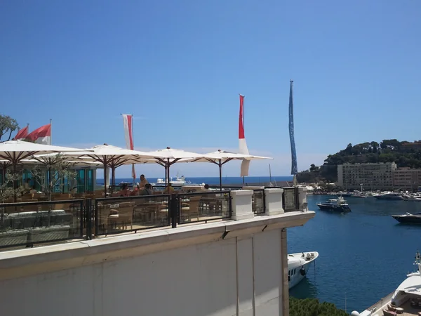 Terrasse du Port Palace face au Port Hercule &agrave; Monaco en juillet 2011